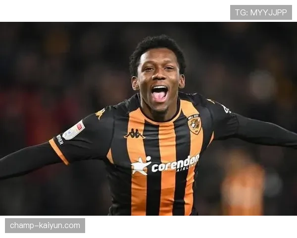 罗马诺确认：阿斯顿维拉与核心中场路易斯就续约达成原则一致，前提是球队获得欧冠资格